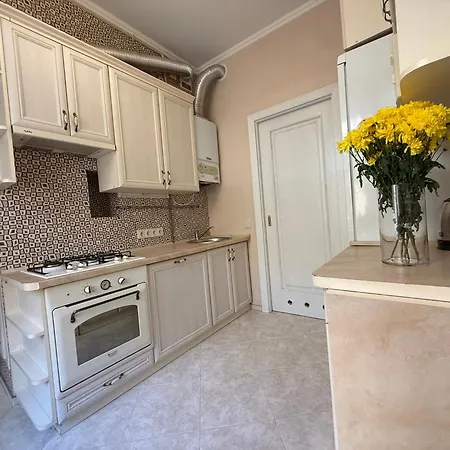 Апартаменти House *